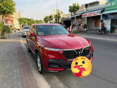 Vinfast Lux SA 2020 Đỏ