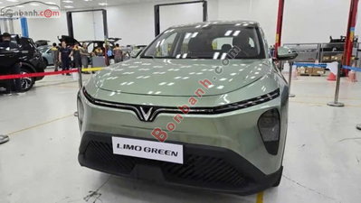 Xe VinFast Limo Green AT 2026
