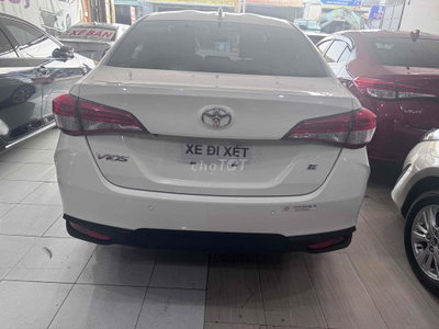 Toyota Vios 5 chỗ Trắng