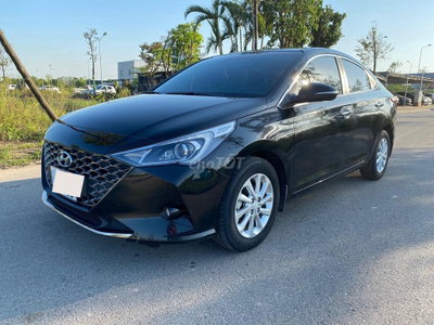 Accent 2021 số tự động màu đen, odo 38.000 km