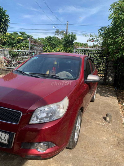 Chevrolet Aveo 5 chỗ Đỏ