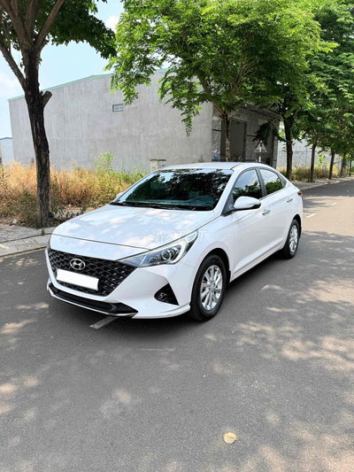 Hyundai Accent 2023 Trắng 1 vạn