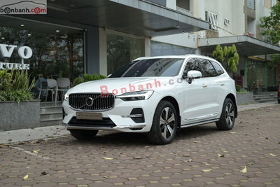 Xe Volvo XC60 Recharge Ultimate T8 AWD 2024