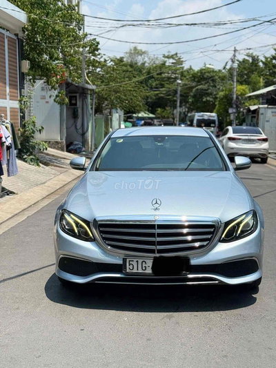 Mercedes E200 Exclusive 2017 80000 km