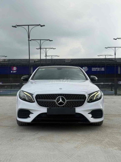 Mercedes-Benz E300 AMG 2017 Trắng