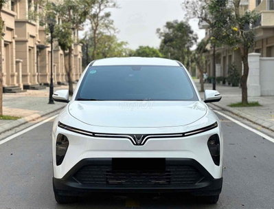 VinFast MPV7 7 chỗ Nhiều màu