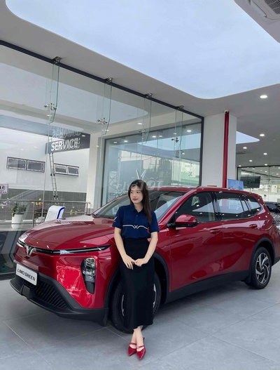 Xe điện VinFast Limo Green