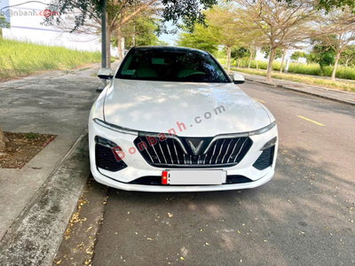 Xe VinFast Lux A 2.0 Tiêu chuẩn 2022