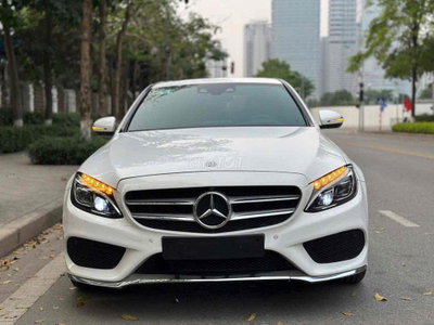 Mercedes-Benz C300 AMG 2016 Trắng zin 11v km đẹp