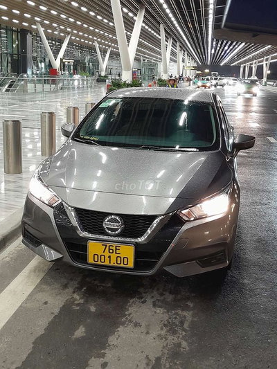 Nissan Almera 2021 Xám
