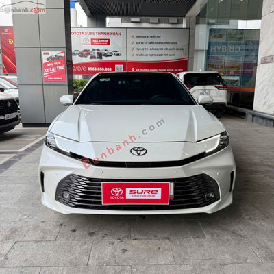 Xe Toyota Camry 2.5 HEV Top 2025