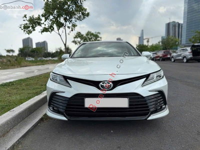 Xe Toyota Camry 2.0G 2023
