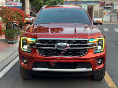 Xe Ford Everest Titanium Plus 2.0L 4x4 AT 2022