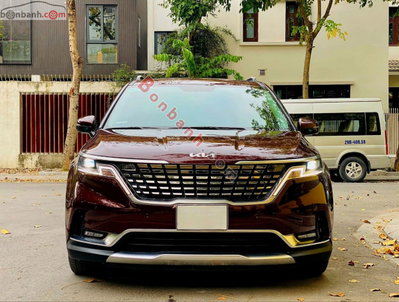 Xe Kia Carnival Premium 2.2D 8S 2023