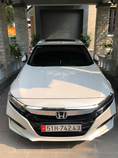 Honda Accord 2020 Trắng 80.000km