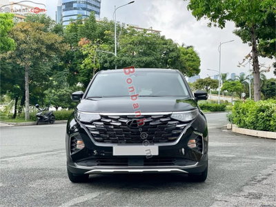 Xe Hyundai Custin Cao Cấp 2.0T 2024