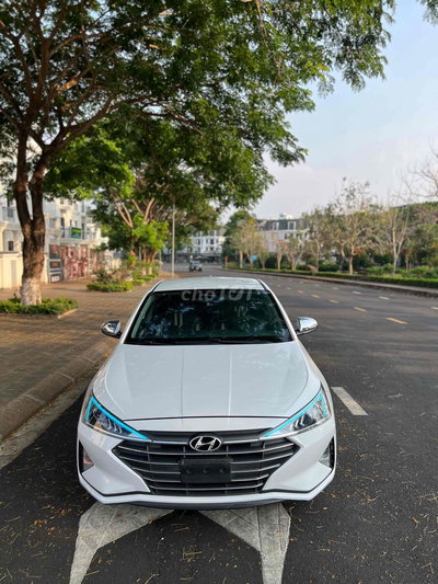 Hyundai Elantra 2019 Bản đủ số sàn