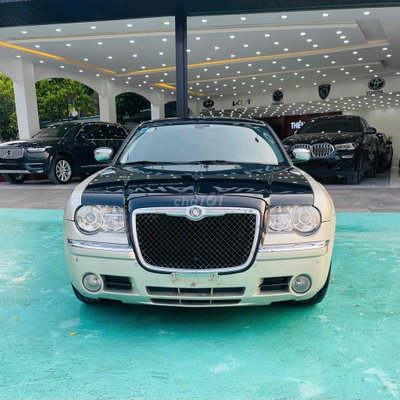 Chrysler 300C 2008 siêu đẹp xe rất mới