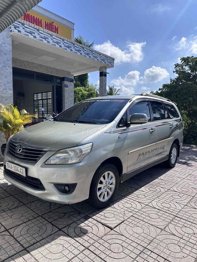 Toyota Innova E 2013 9chủ bán bao hồ sơ