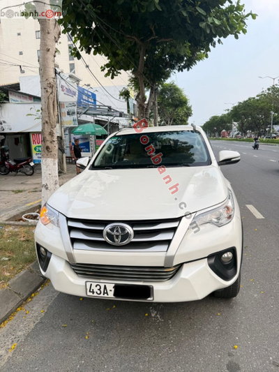Xe Toyota Fortuner 2.4G 4x2 MT 2017