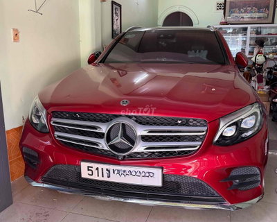 Chinh chủ Mercedes GLC300 4matic 2018 Đỏ 8 vạn