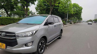 Toyota Innova 2017 Bạc Số sàn