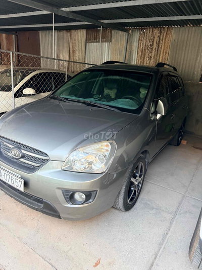Kia Carens 2010 89562 km Xám