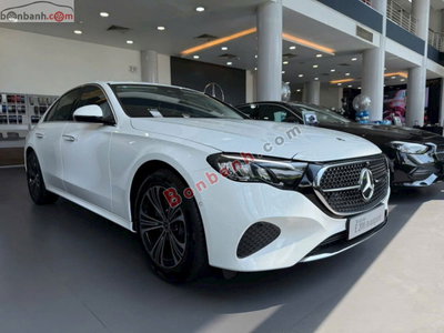 Xe Mercedes Benz E class E200 Avantgarde 2026