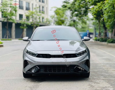Xe Kia K3 Premium 2.0 AT 2022