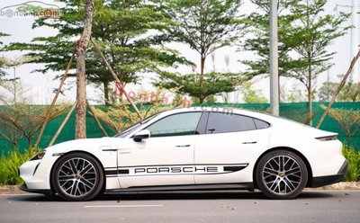Xe Porsche Taycan Base 2021