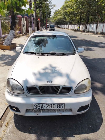 Daewoo Lanos Trắng Số sàn 5 chỗ