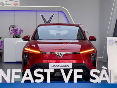Xe VinFast Limo Green AT 2026