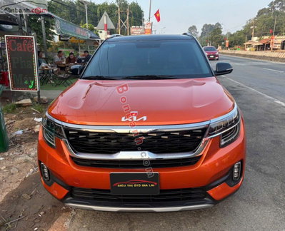 Xe Kia Seltos Premium 1.4 AT 2022