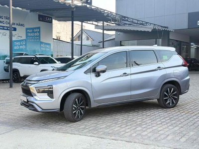 Mitsubishi Xpander Premium 2025 Xám Bạc