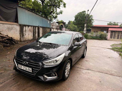 Hyundai Accent Đen 5 chỗ