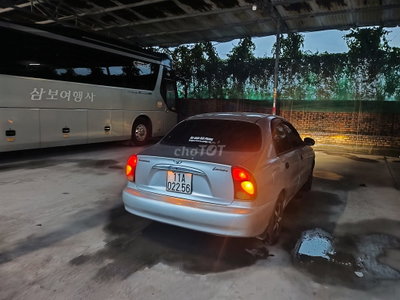 Daewoo Lanos số sàn 5 chỗ Bạc