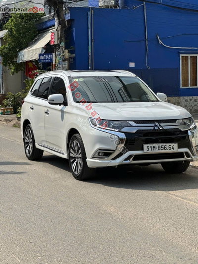 Xe Mitsubishi Outlander Premium 2.0 CVT 2022