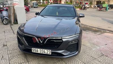 Xe VinFast Lux A 2.0 Base 2.0 AT 2020