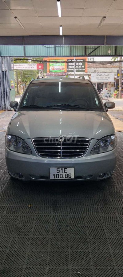 SsangYong Stavic SV270 máy dầu nổ êm rũ 9 chủ