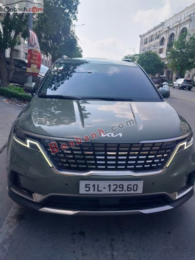 Xe Kia Carnival Signature 2.2D 2024