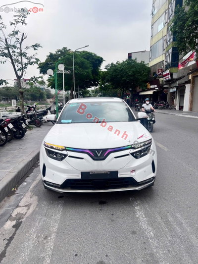 Xe VinFast VF8 Plus AWD 2023