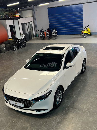 Mazda 3 Premium 2024 Trắng 16.000 km