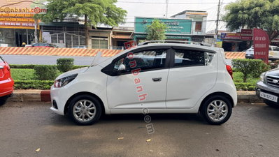 Xe Chevrolet Spark LT 1.2 MT 2017