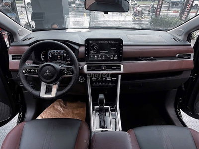Mitsubishi Xpander Cross 2025 Đen 6500 km