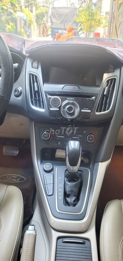 Ford Focus 2017 Titanium 39600km Xám