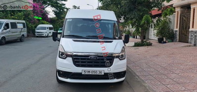 Xe Ford Transit Van 2022