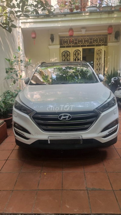 Cần bán xe Hyundai Tucson 2018 2.0ATH bản đặc biệt