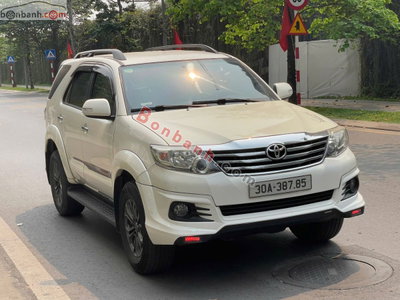 Xe Toyota Fortuner TRD Sportivo 4x2 AT 2016