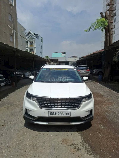 KIA CARNIVAL PREMIUM 2022 DIESEL 8 CHỖ TỰ ĐỘNG .