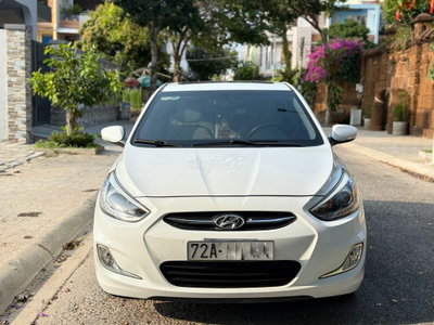 Hyundai Accent Blue 2015 1.4